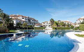 Apartamento familiar muy soleado cerca de la playa y parking incluido